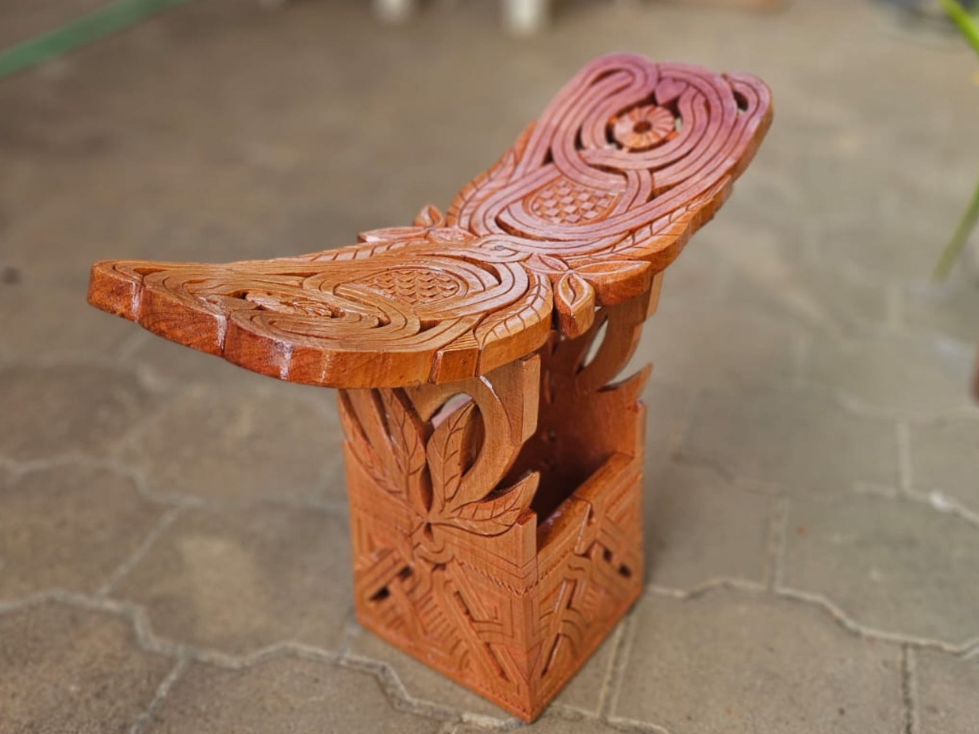 Woorden cultural chair.